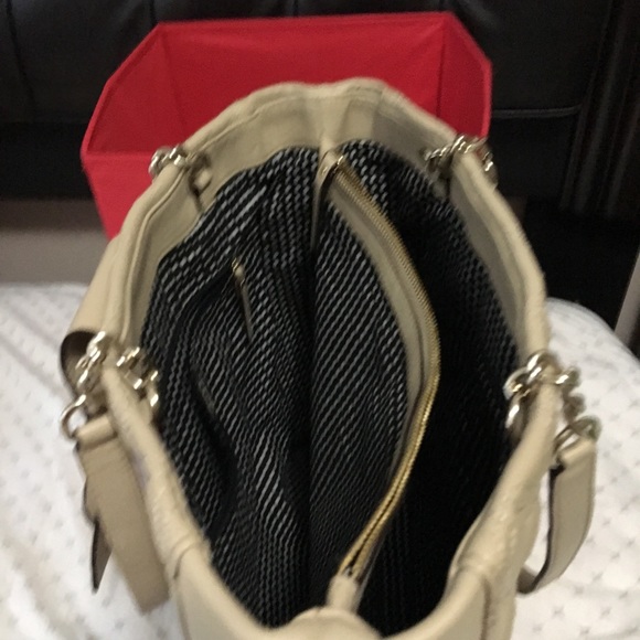 Pre-Loved Authentic Kate Spade Fabulous Purse - Picture 3 of 5